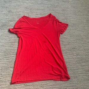 red tee shirt